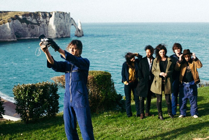 En balade au bord de mer avec Peter Doherty and The Puta Madres - Benzine Magazine