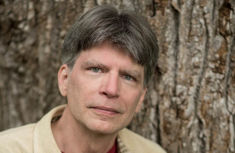 richard-powers-photo