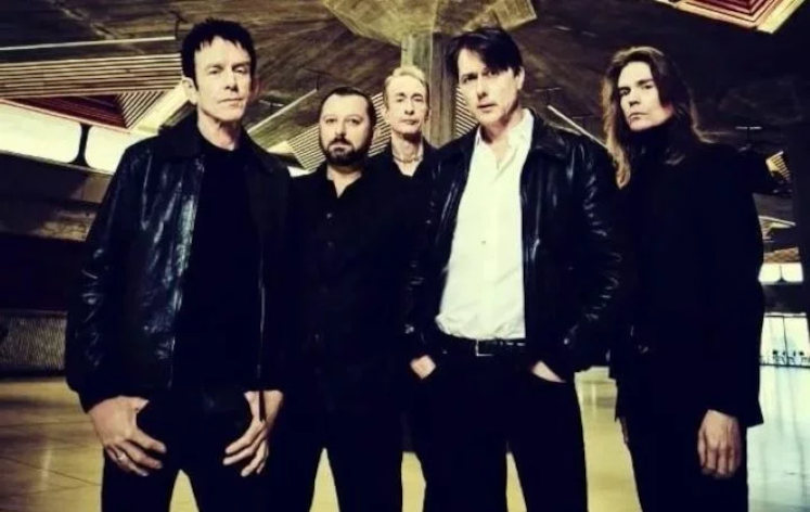 Suede Photo Dean Chalkley Copyright BMG