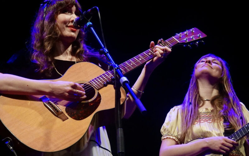 2025 11 10 Alela Diane Théâtre de l Athénée LB 10