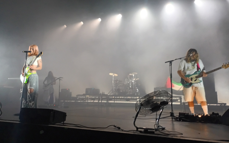 Wet Leg Olympia Jean Ox 02