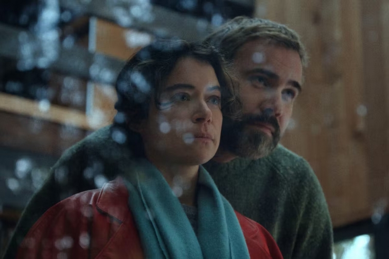 L'Élue: Tatiana Maslany, Rossif Sutherland