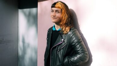 Emilia-Petrakis-LesAvrils-1