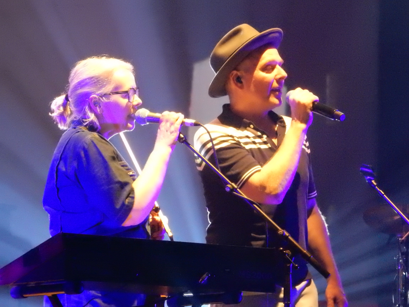 2026 02 28 Belle and Sebastian Grand Rex (31)