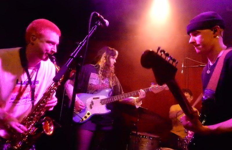 2026 03 17 Black Foxxes Chinois Image