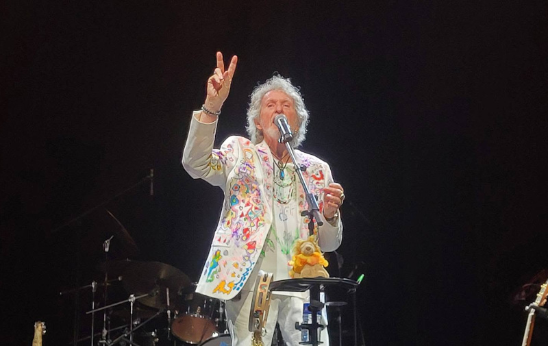 Jon Anderson Bataclan 01