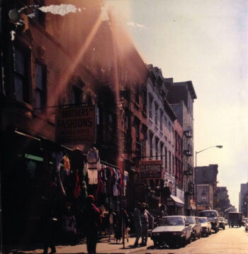 Pauls Boutique Photo 03